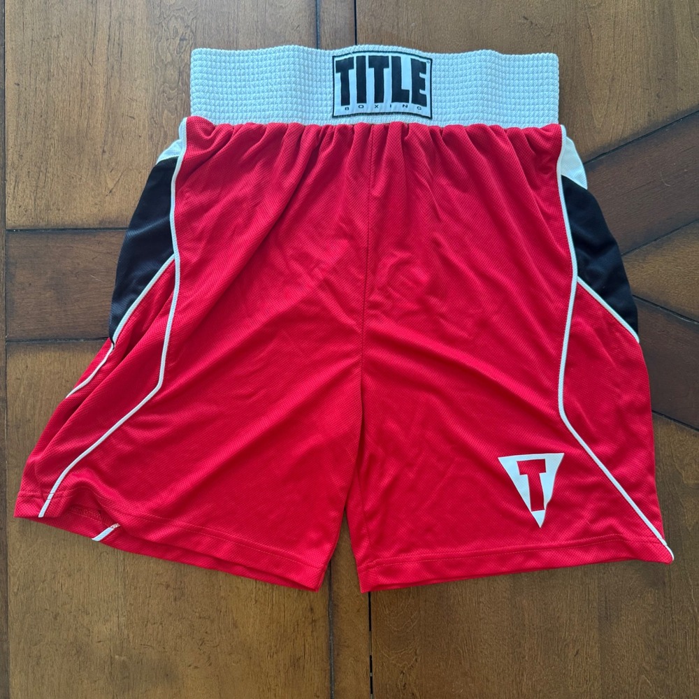 Title Boxing Mens Red Black White Mesh Training‎ Trunks Shorts Medium
